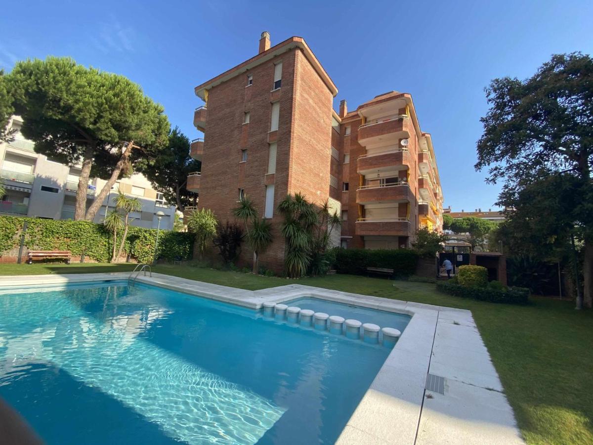 Las Antillas Con Piscina A Pie De Playa 4 Pax Lloret de Mar Exterior photo